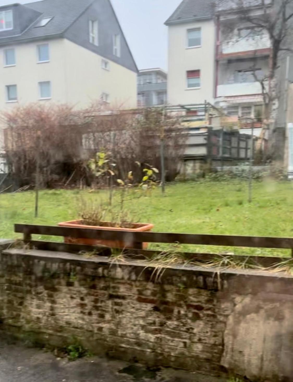 Tunnel Apartment - Nordbahntrasse, Kontaktloser Self-Check-In, Netflix Wuppertal Exterior photo